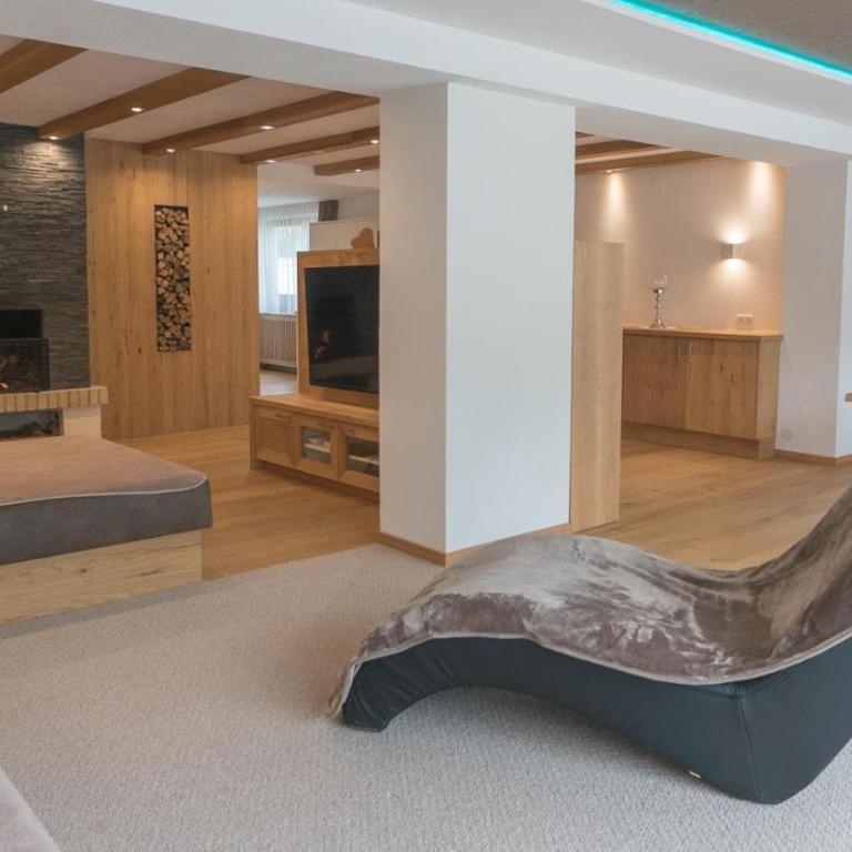 Superior Wellnesshotel Mein Almhof 4 S - Suite mit 1 Schlafzimmer - 2