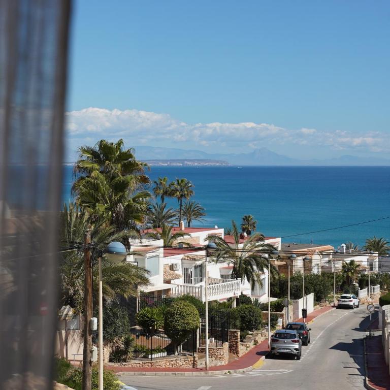 085 Chill & BBQ House - Alicante Holiday - Bungalow con patio - 1