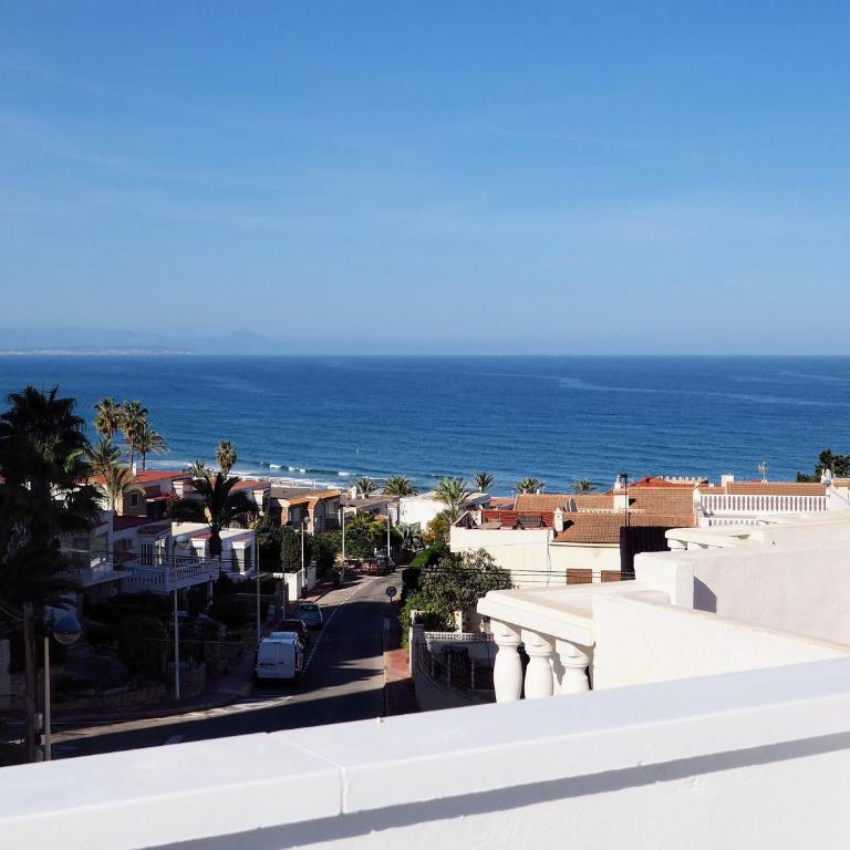 085 Chill & BBQ House - Alicante Holiday - Bungalow con patio - 21