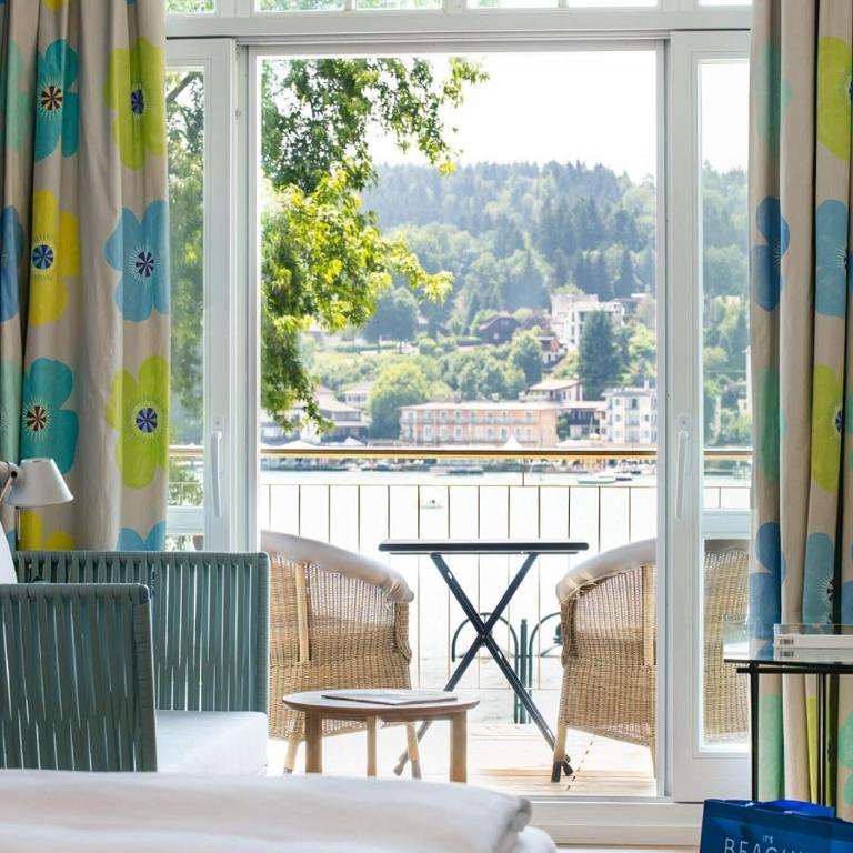 Seehotel Hubertushof - Doppelzimmer mit Seeblick - 7