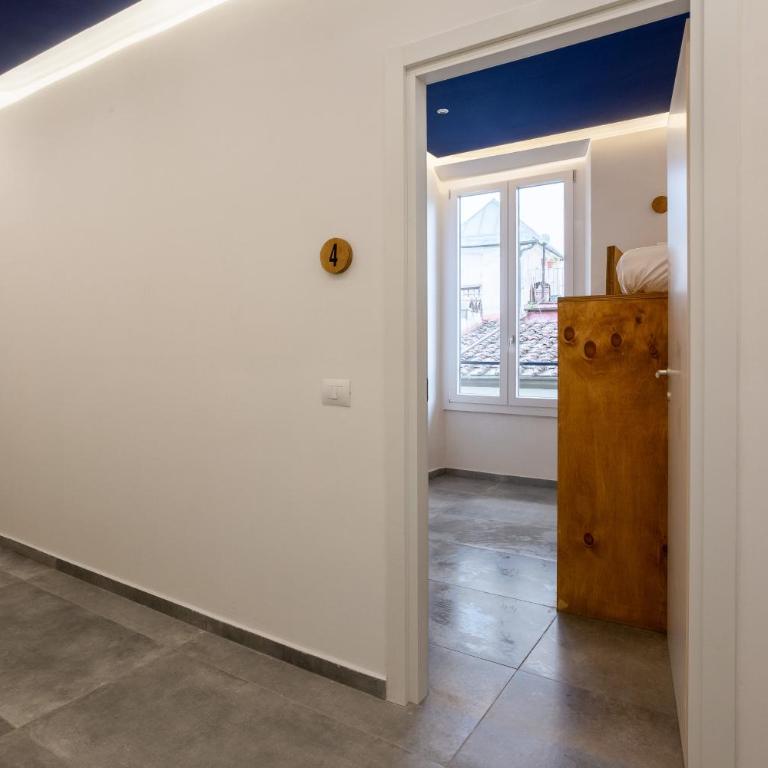 Hotel Paola - Posto Letto in Dormitorio Misto con 4 Letti - 19