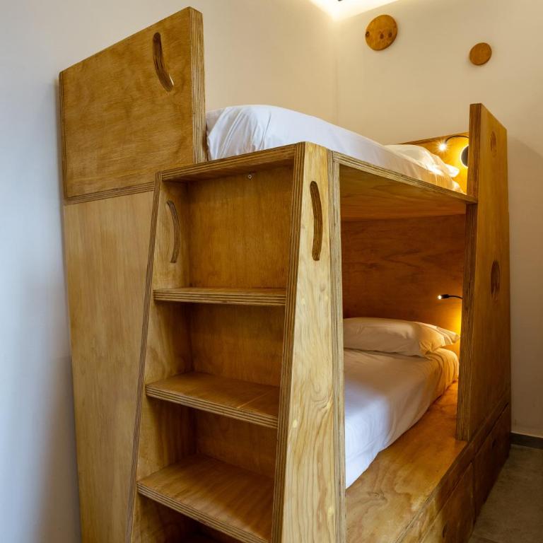Hotel Paola - Posto Letto in Dormitorio Misto con 4 Letti - 29