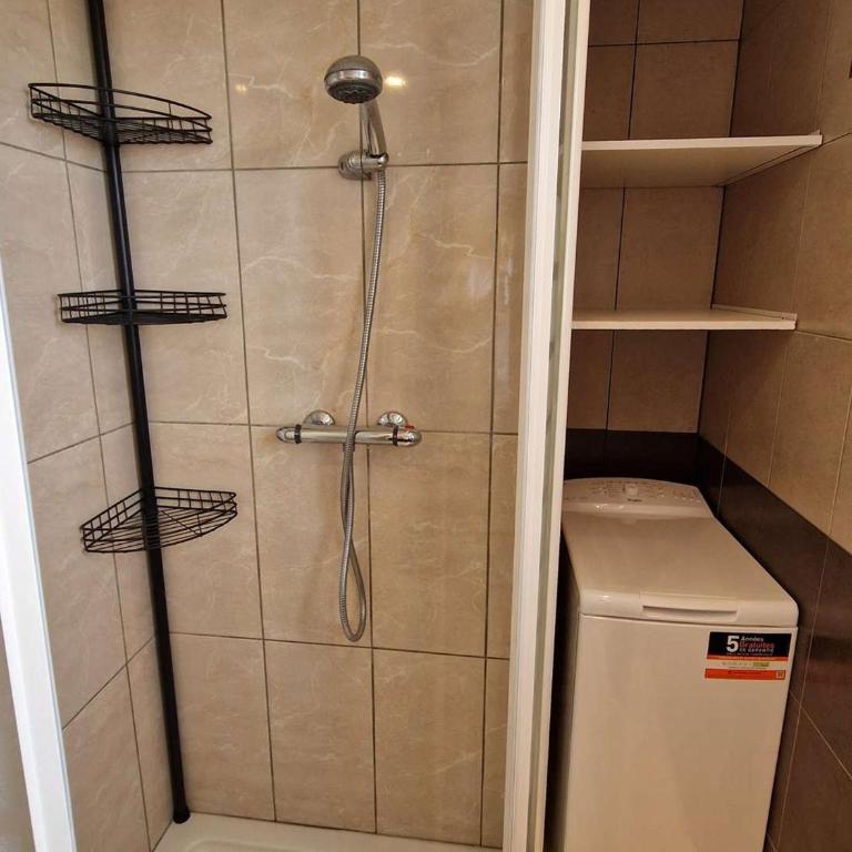 Appartement cosy avec piscine, proche commodités et plages, idéal pour familles - FR-1-387-164 - Appartement (6 Adultes) - 16