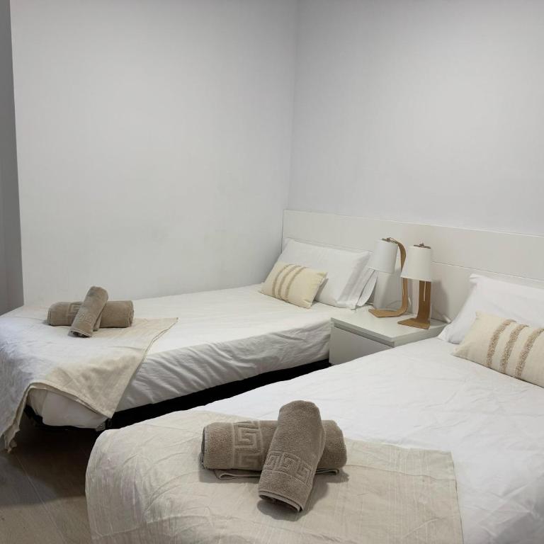 Encamp con encanto Apto con 2 hab WiFi y Pk - Apartment mit 2 Schlafzimmern - 24