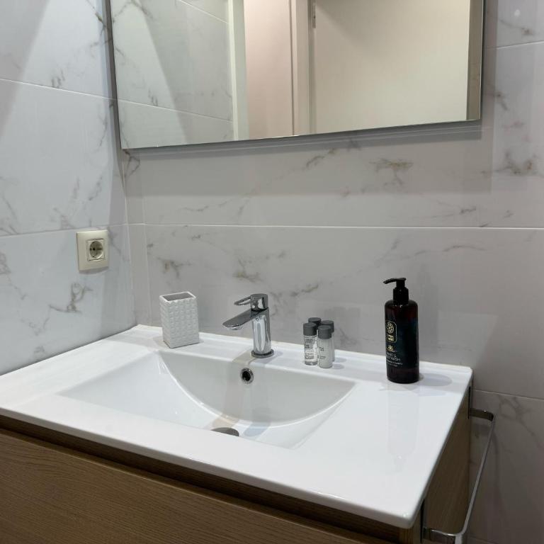 Encamp con encanto Apto con 2 hab WiFi y Pk - Apartment mit 2 Schlafzimmern - 29