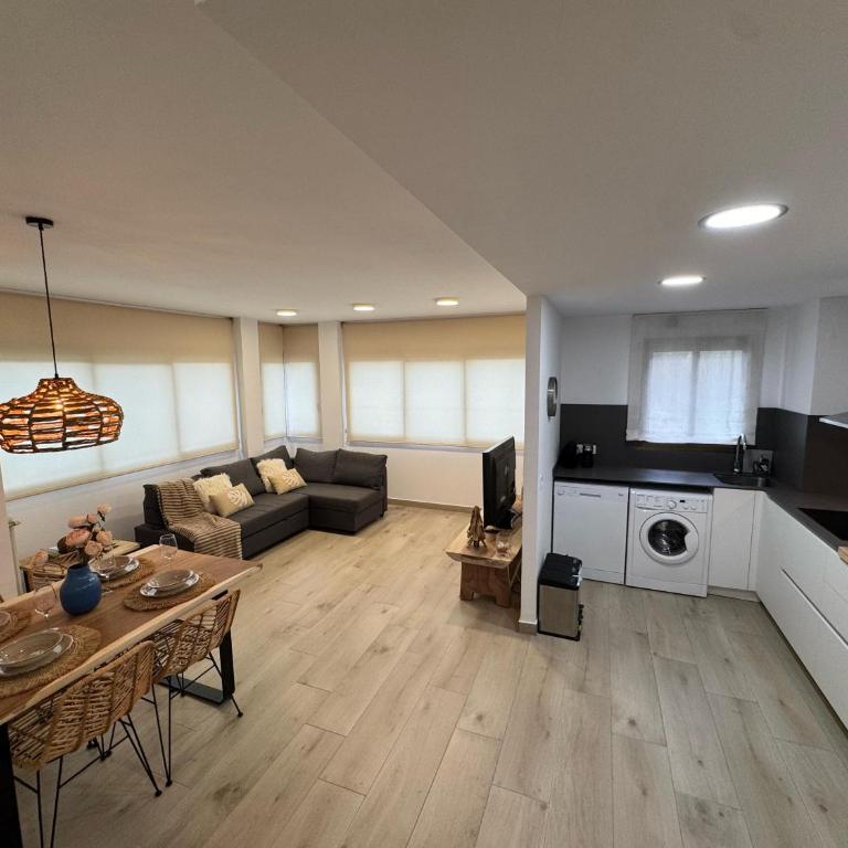 Encamp con encanto Apto con 2 hab WiFi y Pk - Apartment mit 2 Schlafzimmern - 49
