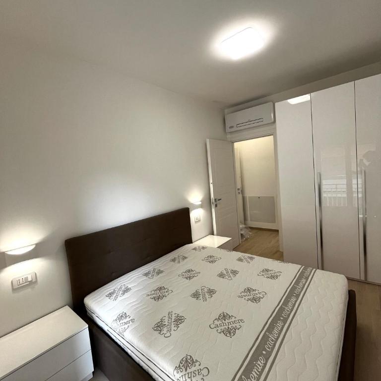 Seaside Beacon Home - Two-Bedroom Apartment - 5