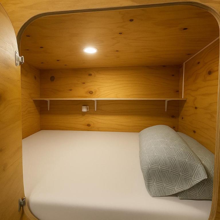 Cubik Rooms - Habitación Doble con baño compartido - 5