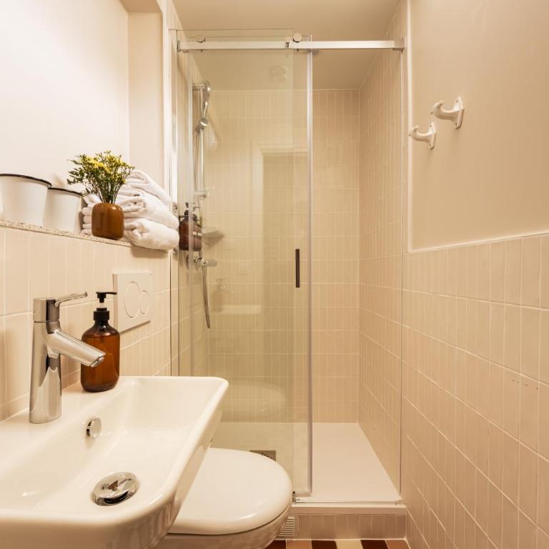 Maison Gaîté - Petite Chambre Double - 2