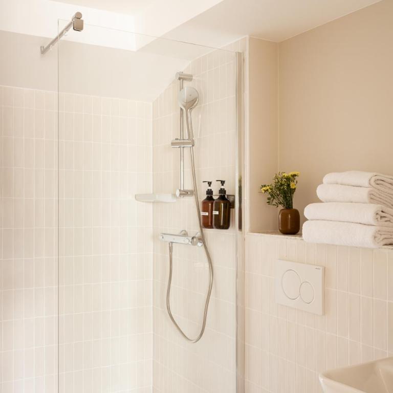 Maison Gaîté - Chambre Triple de Luxe - 5