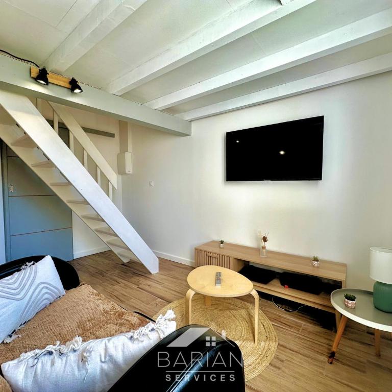 Duplex confortable avec climatisation et cour - ménage et linge inclus - Casa con 1 dormitorio - 8