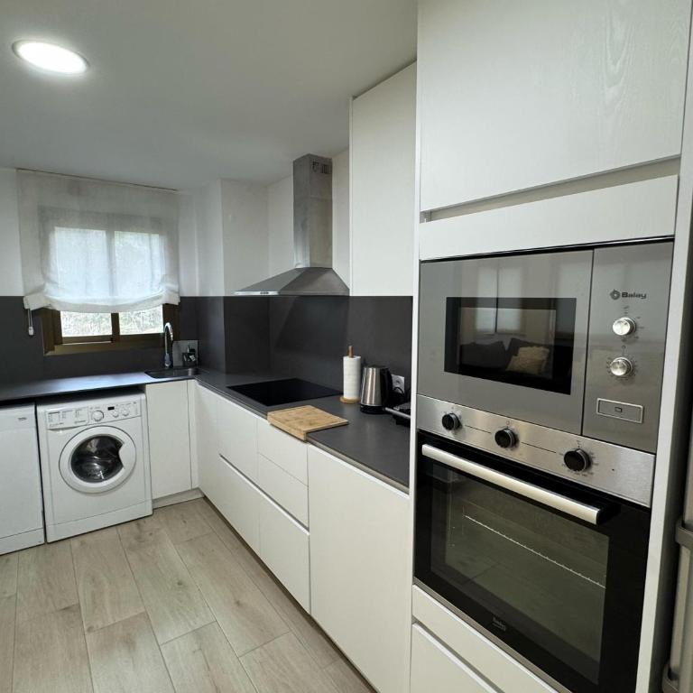 Encamp con encanto Apto con 2 hab WiFi y Pk - Apartment mit 2 Schlafzimmern - 58