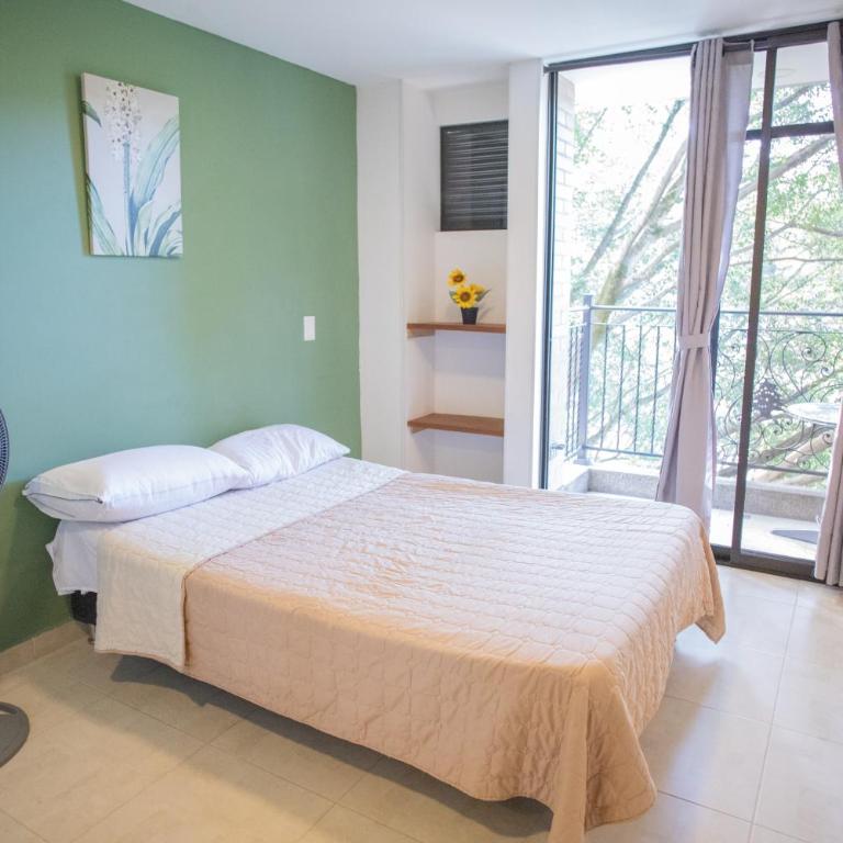 Edificio Fenicia Lofts Laureles - Estudio con balcón - 21