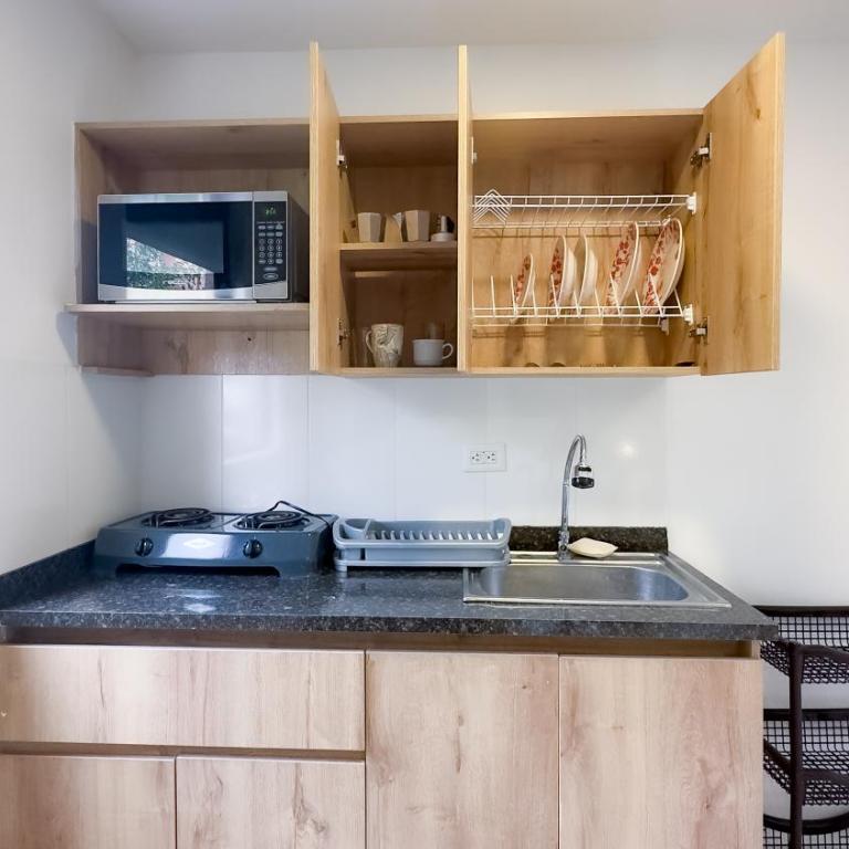 Edificio Fenicia Lofts Laureles - Superior Apartment with Balcony - 13