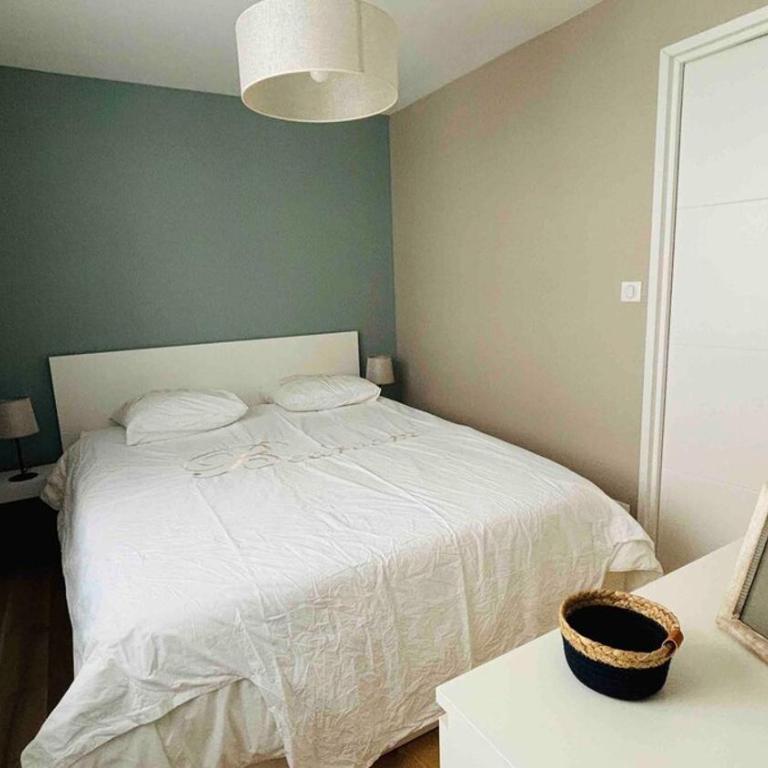 Appart T3 pinède 5 min de la plage - Appartement 2 Chambres - 6