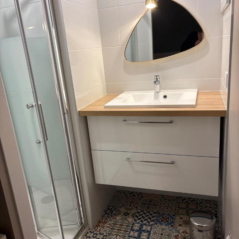 Appart T3 pinède 5 min de la plage - Appartement 2 Chambres - 9
