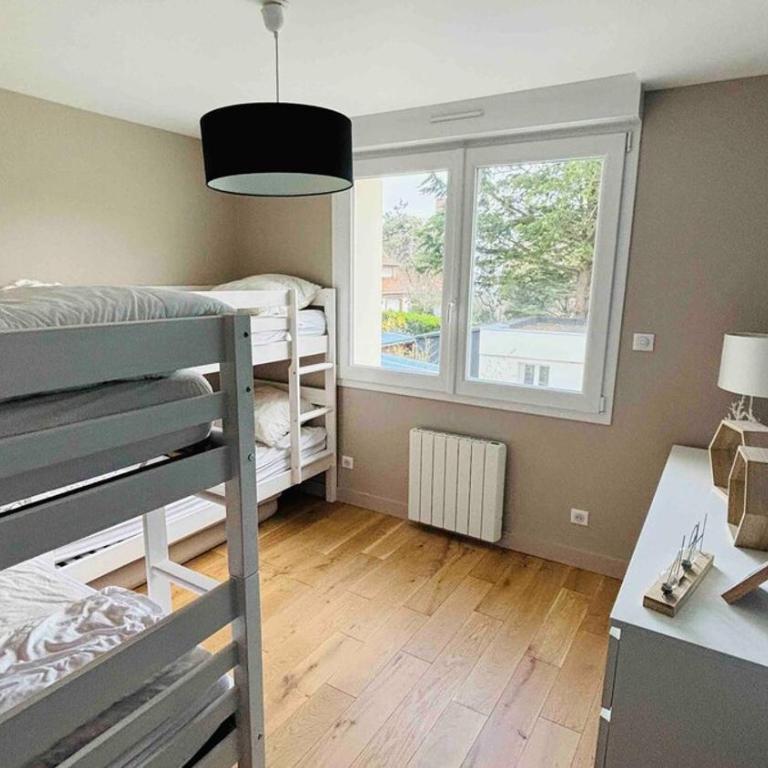 Appart T3 pinède 5 min de la plage - Appartement 2 Chambres - 16