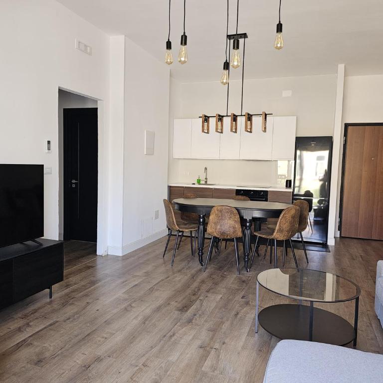 Gallipoli Elegant Stay - Appartamento con 2 Camere da Letto e Balcone - 2