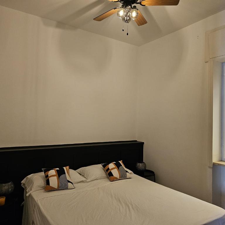 Gallipoli Elegant Stay - Appartamento con 2 Camere da Letto e Balcone - 11
