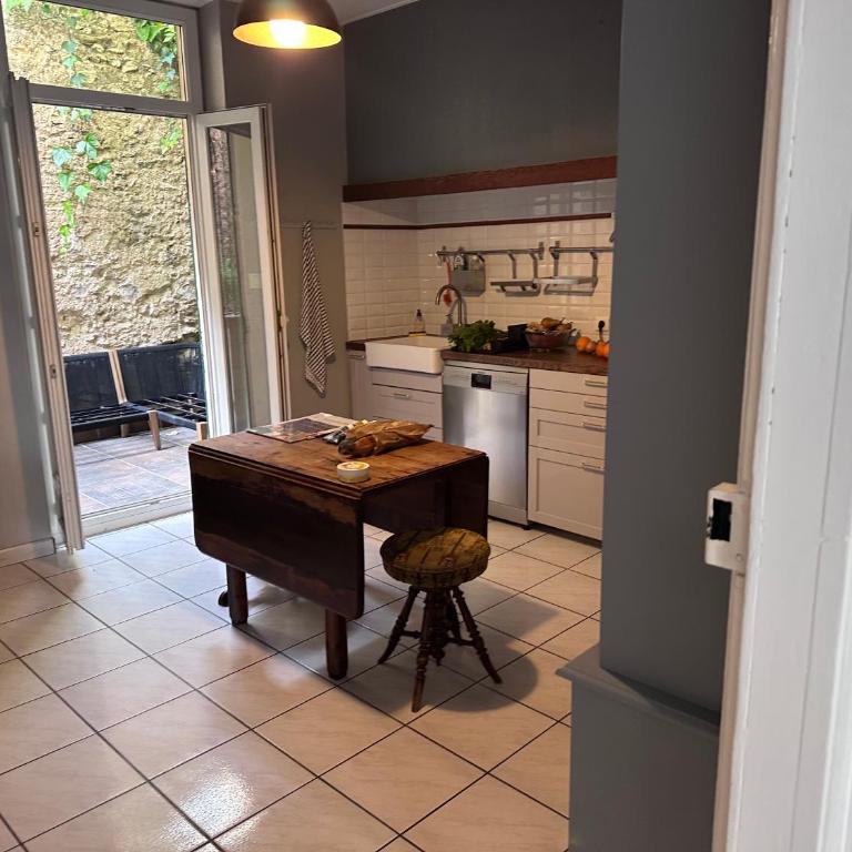 Chic Béziers Town House - Maison 3 Chambres - 28