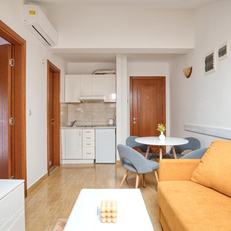 Garni Hotel Milica - One-Bedroom Apartment with Balcony - 18