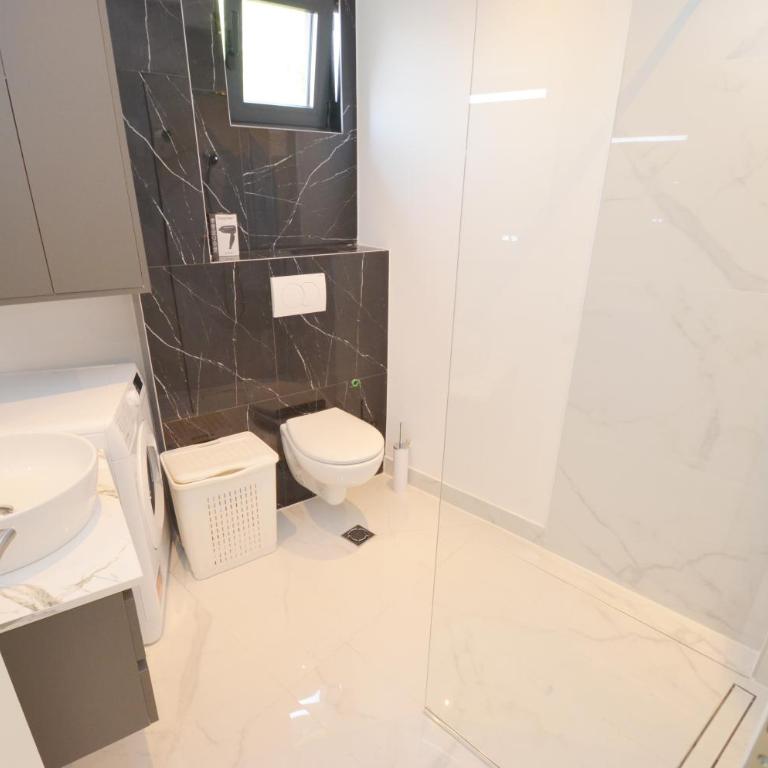 Royal Olive Residence - Deluxe King Studio - 10