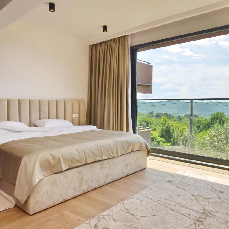 Royal Olive Residence - Deluxe King Studio - 2