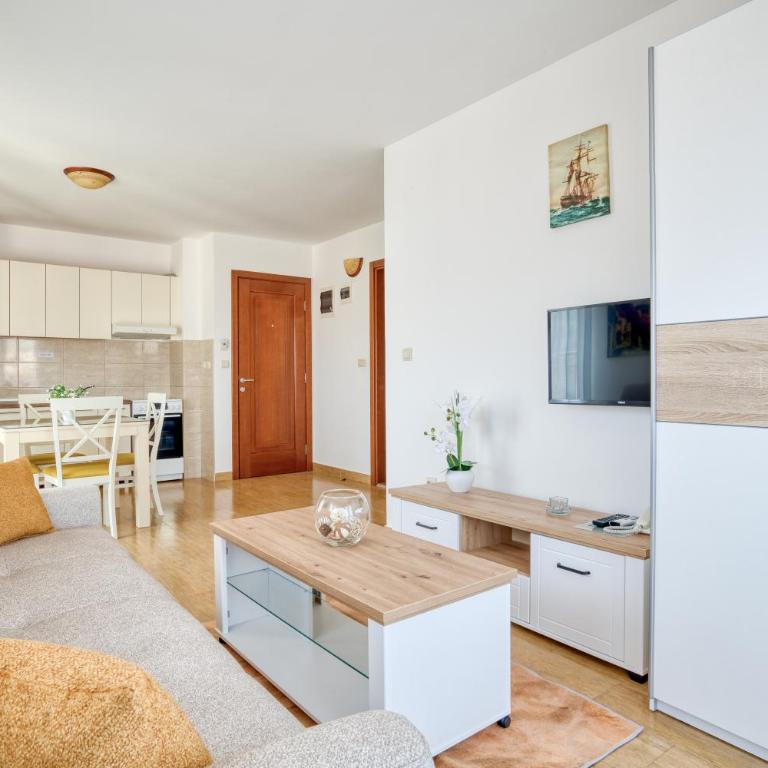 Garni Hotel Milica - Deluxe One-Bedroom Apartment with Sea View - 1