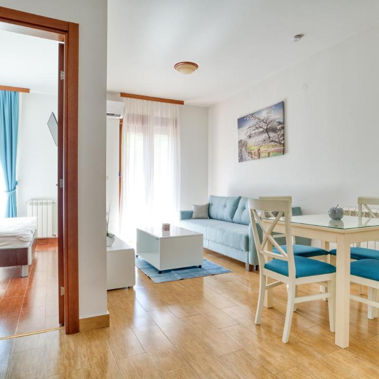 Garni Hotel Milica - Premier One-Bedroom Apartment with Sea View - 2