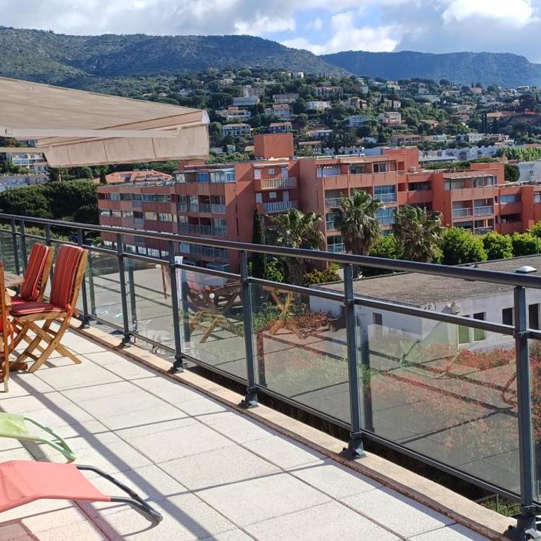 T3 Le Lavandou ideally placed 80m² of terraces - Appartamento con 2 Camere da Letto - 2