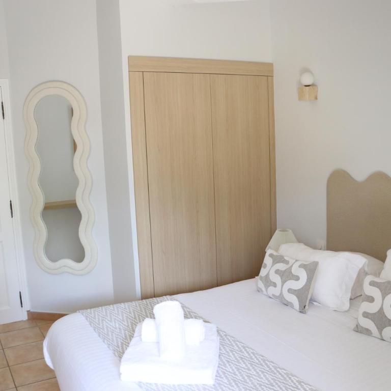 Mas des Romarins, The Originals Relais - Chambre Double Classique - 6