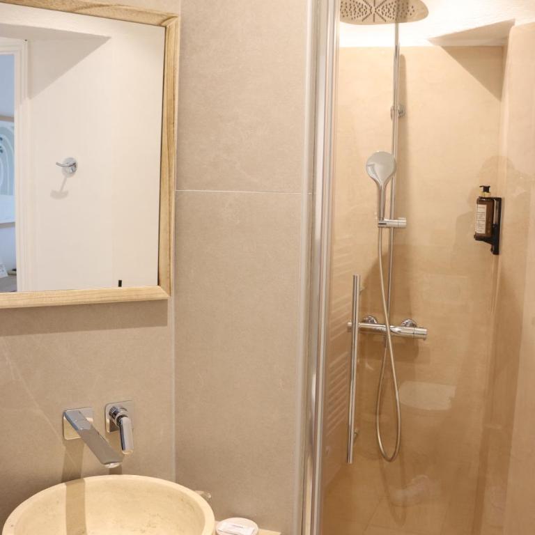 Mas des Romarins, The Originals Relais - Chambre Double Classique - 8