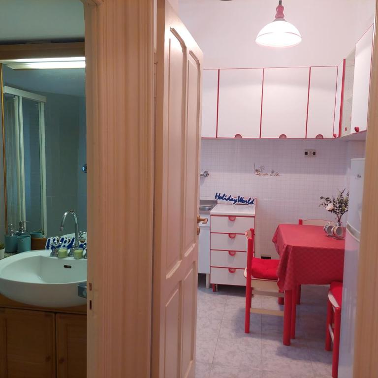 Casetta Albaro by Holiday World - Appartamento - 9