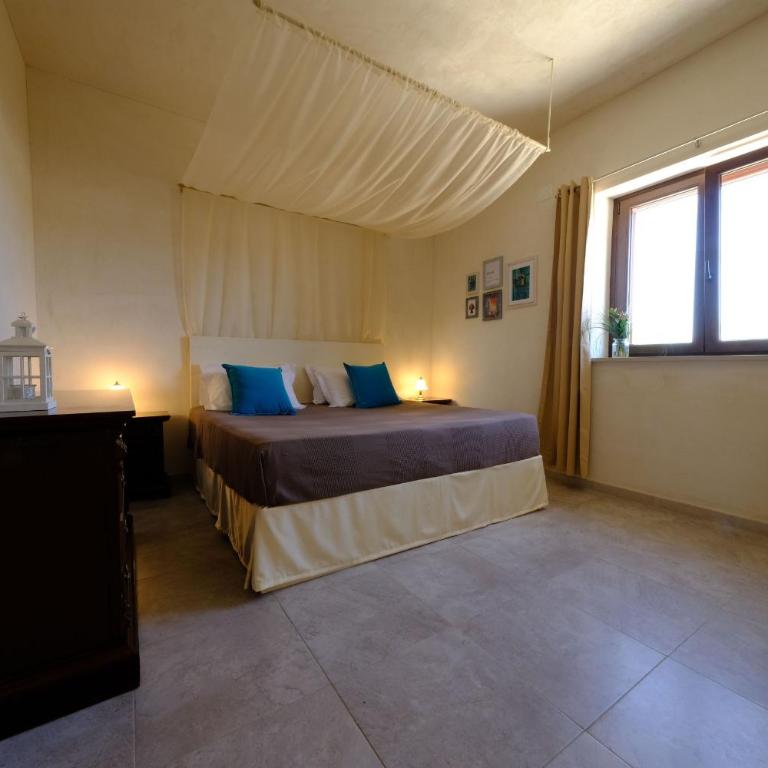 Tenuta con due abitazioni indipendenti - Villa - 62