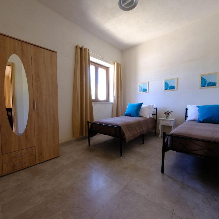 Tenuta con due abitazioni indipendenti - Villa - 59