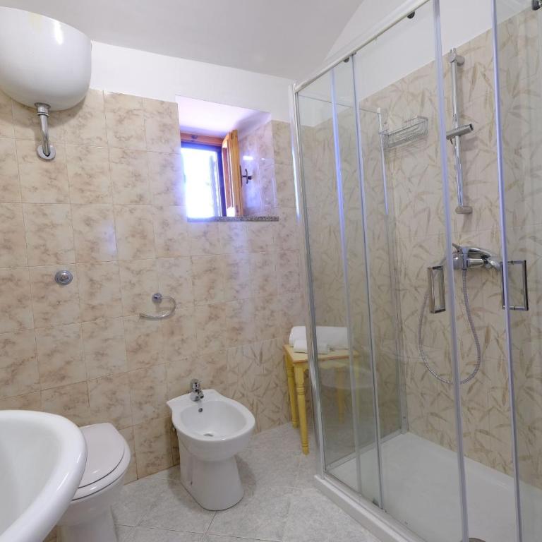 Tenuta con due abitazioni indipendenti - Villa - 45