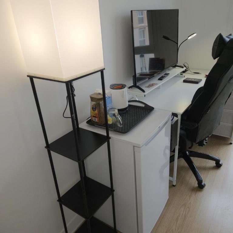 Chambres près des 24H avec 1 lit et 1 lit d'appoint -60kg - Zweibettzimmer - 4