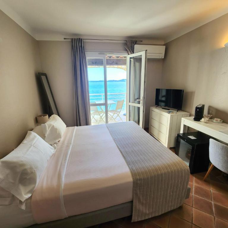 La Belle Aurore - Privilege Room with Balcony and Sea View - 4