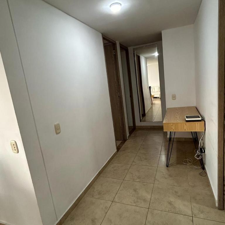 Apto Piso15 Acogedor con Piscina y Gym - Apartamento de 2 dormitorios - 9