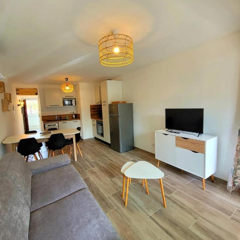 Appartement 37m2, parking, wifi, clim, centre-ville port - One-Bedroom Apartment - 10