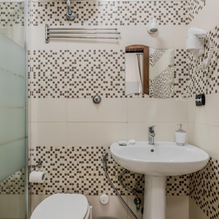 STELLA GUEST HOUSE O AFFITTACAMERE - Camera Tripla con Bagno Privato - 7