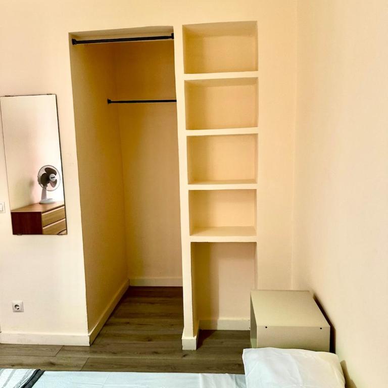 Habitación a 20 minutos de la Playa y 10 minutos del Puerto de Valencia - Doppelzimmer mit Gemeinschaftsbad - 7