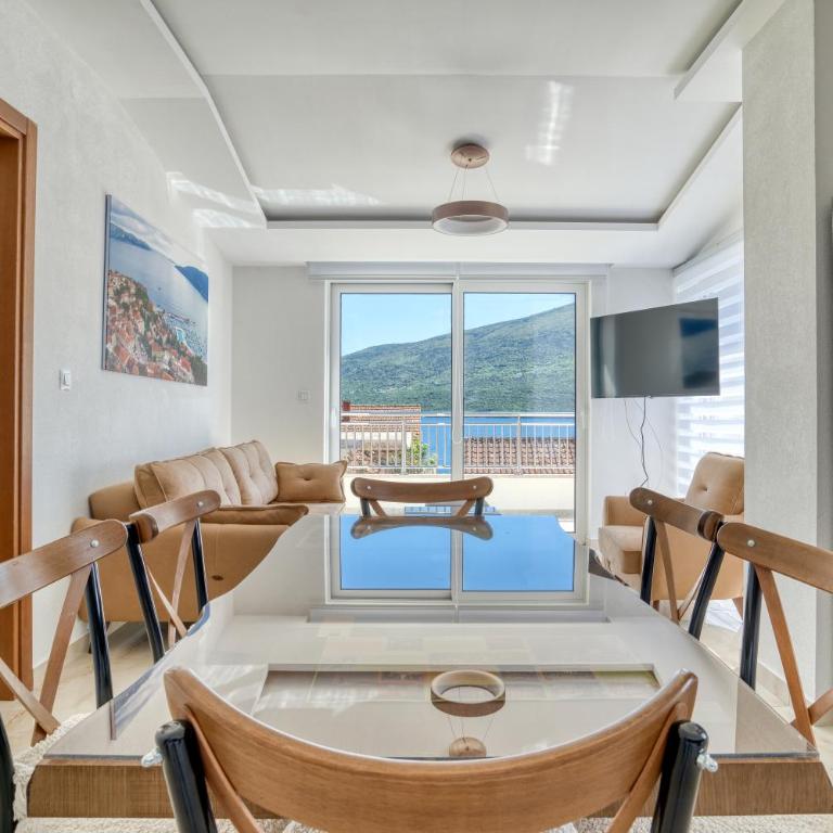Apartments Ljubica - Three-Bedroom Apartment with Sea View - 17