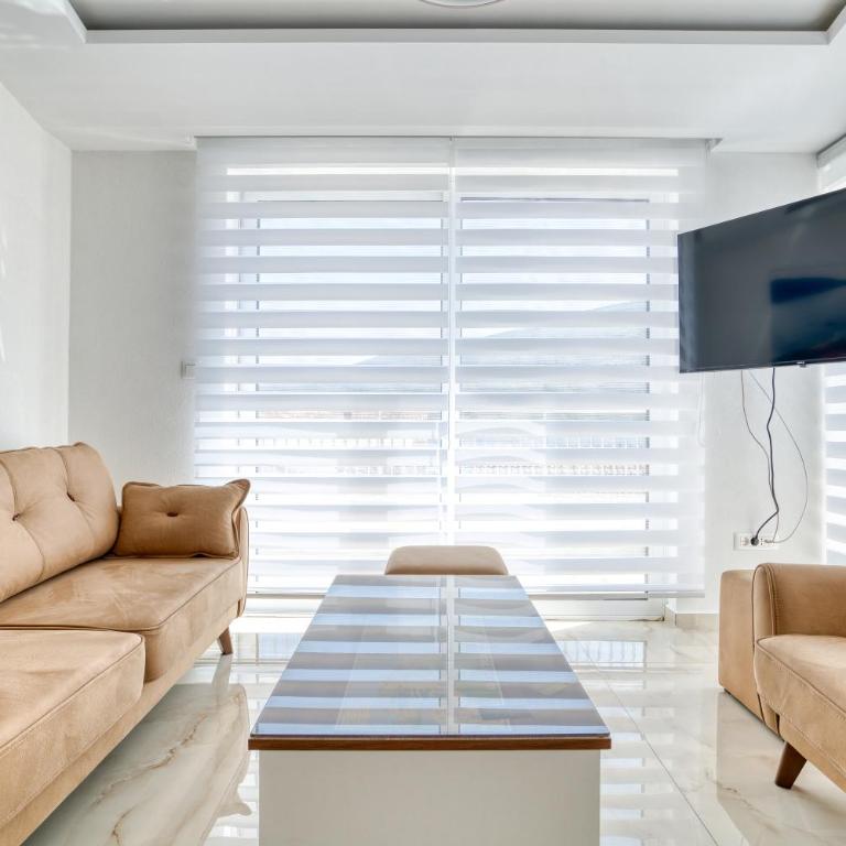 Apartments Ljubica - Three-Bedroom Apartment with Sea View - 18