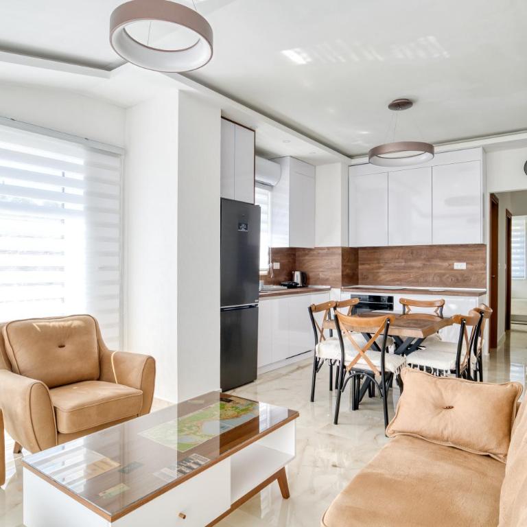 Apartments Ljubica - Three-Bedroom Apartment with Sea View - 24