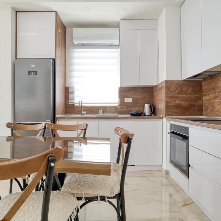 Apartments Ljubica - Three-Bedroom Apartment with Sea View - 27