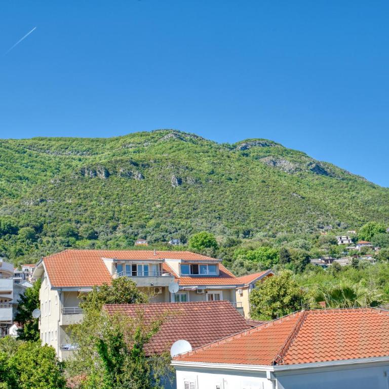 Apartments Ljubica - Three-Bedroom Apartment with Sea View - 8
