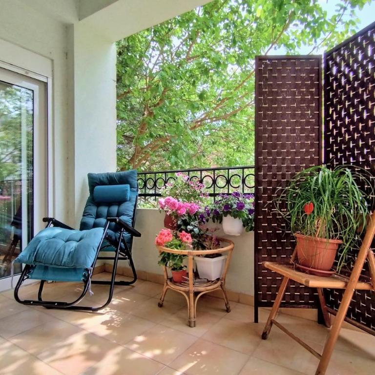 Club House Apartment with Garden and Pool - One-Bedroom Apartment - 33
