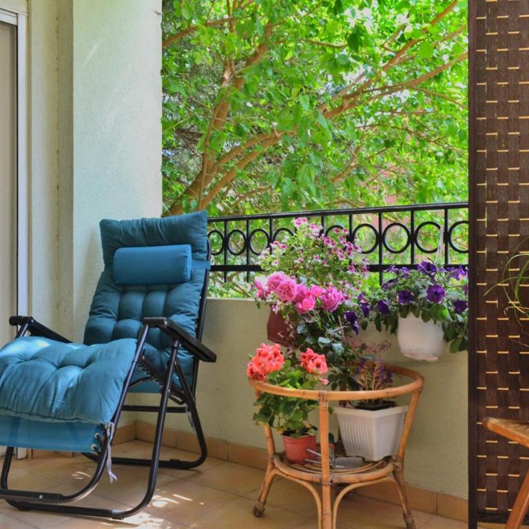 Club House Apartment with Garden and Pool - One-Bedroom Apartment - 38