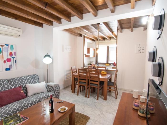 Apartamentos Granada Centro - Two-Bedroom Apartment - 9